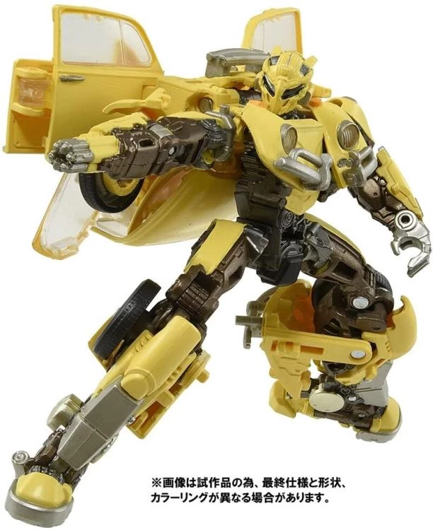 Hasbro Transformers Studio Series Deluxe Bumblebee (Premium Finish) Action Figure PF SS-01 4 Hasbro Transformers Studio Series Deluxe Bumblebee (Premium Finish) Action Figure PF SS-01 - Image 2