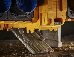 Hasbro Transformers Generations War For Cybertron: Kingdom Titan Autobot Ark Action Figure WFC-K30 -Hasbro Sale Shop 5010993782536f