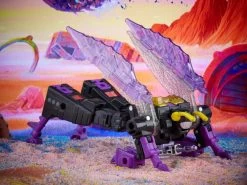 Hasbro Transformers Generations Legacy Deluxe Class Kickback Action Figure -Hasbro Sale Shop 5010993974849f 27c9c28d 6296 4fcb b684 3bd1abd8b6a0